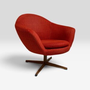 Wat een heerlijke jaren ’60 draaifauteuil!